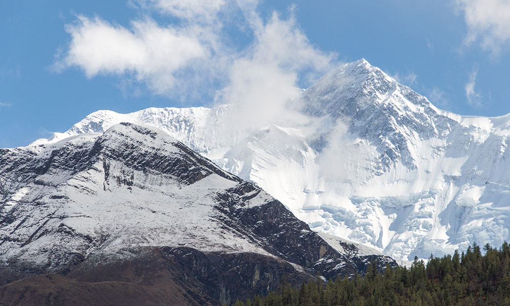 annapurna circuit trek in october