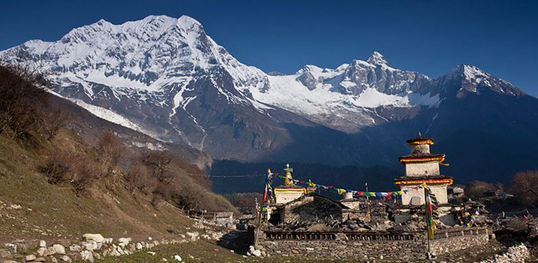 manaslu tsum valley trek