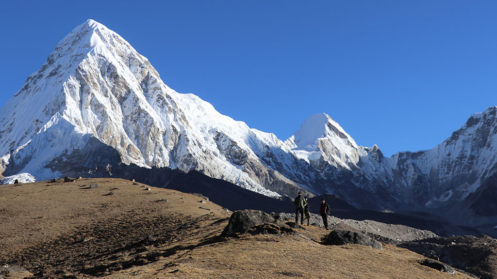 best time for trekking to everest base camp