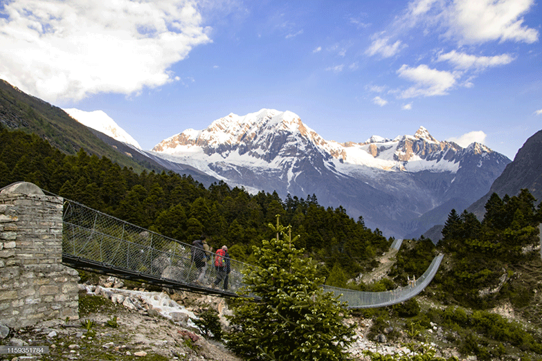 manaslu circuit trek