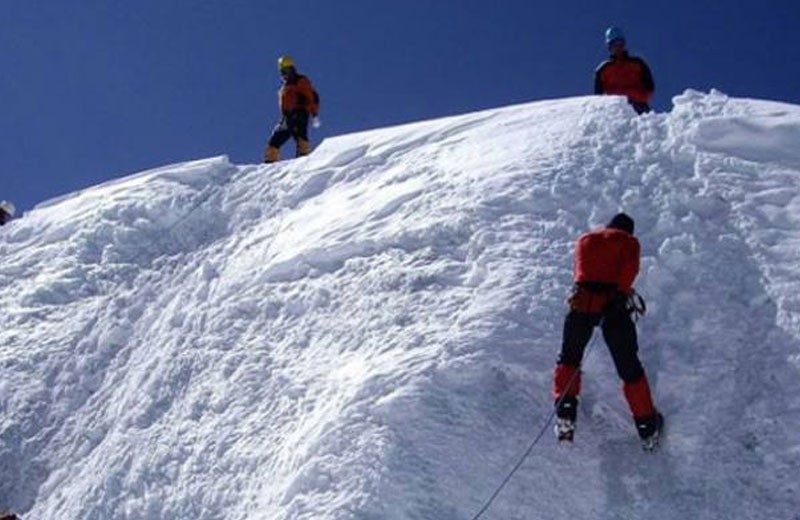 Hiunchuli Peak Climbing